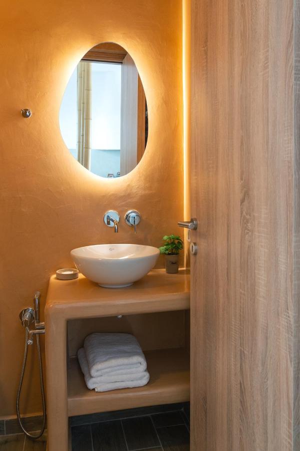 Dolce Suites Камарі Екстер'єр фото